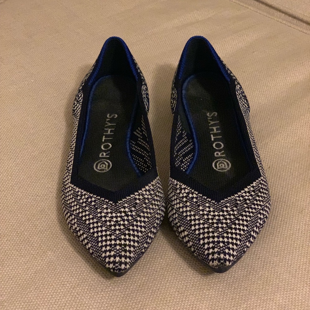 Rothy’s pointy flats